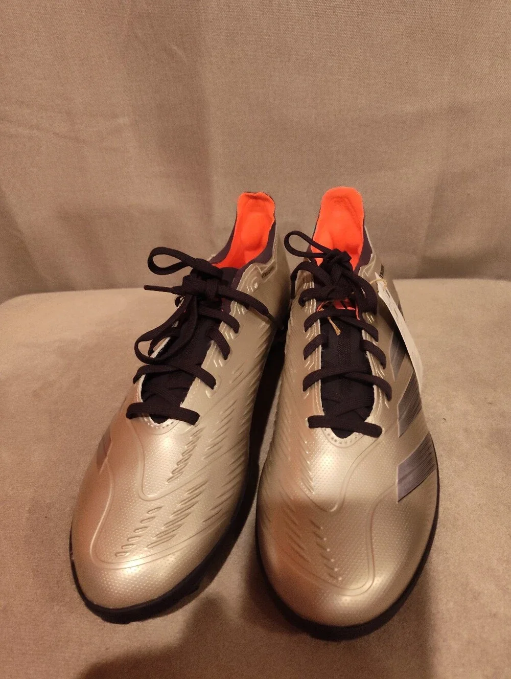 Adidas Predator League TF Platina Metallic Aurora Turbo IF6376 Men's Sz 10 NW/OB